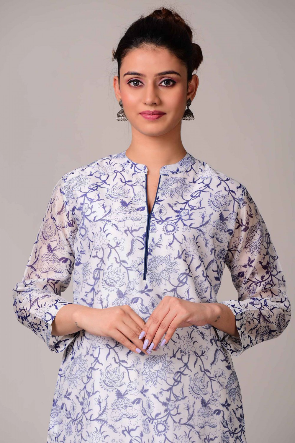 Nargis Kurta