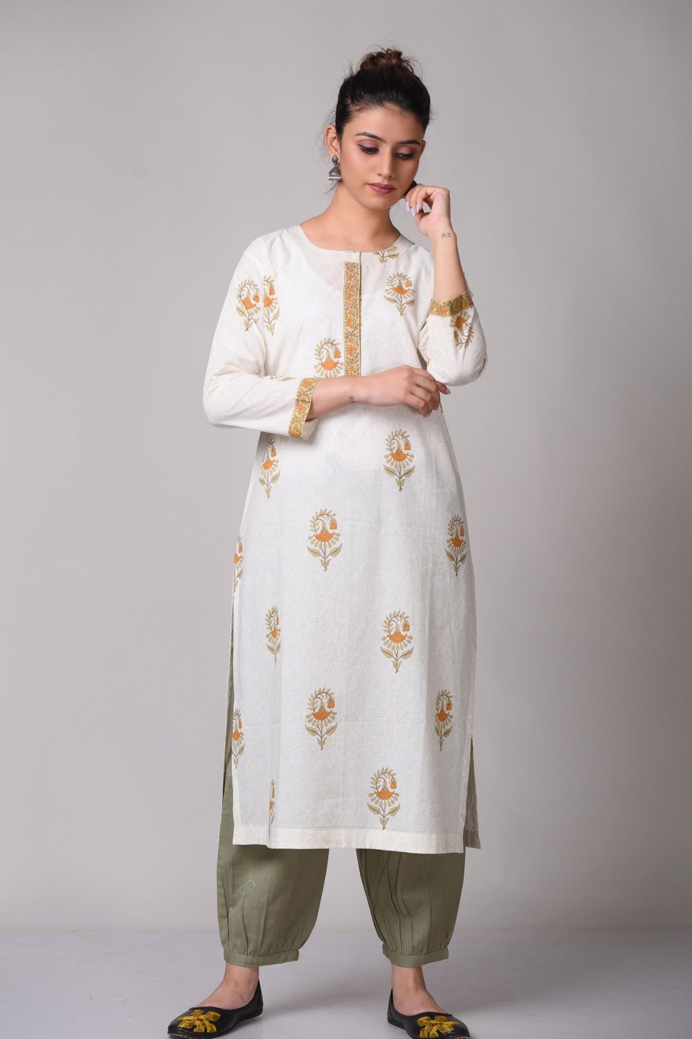 Firdos Mull Kurta